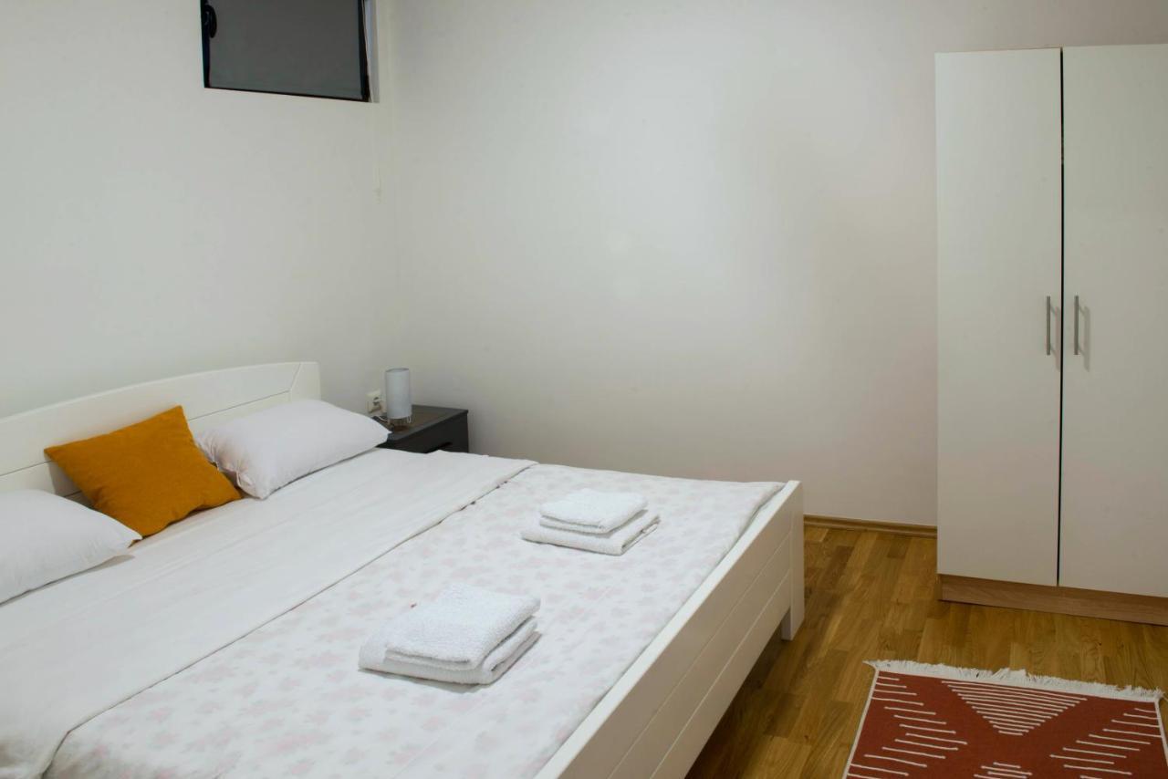 Apartmani Pijemont Višegrad Exteriör bild